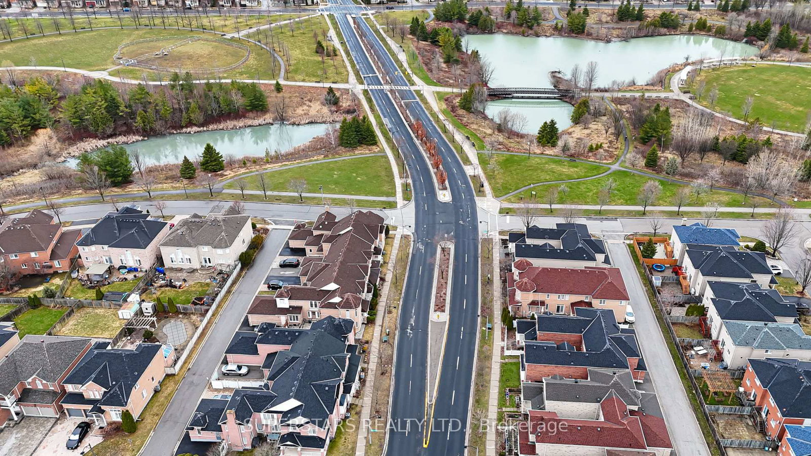 Townhouse for sale at 329 Bur Oak Avenue, Markham, Ontario, L6C 2V3 - Berczy - MLS: N12986240