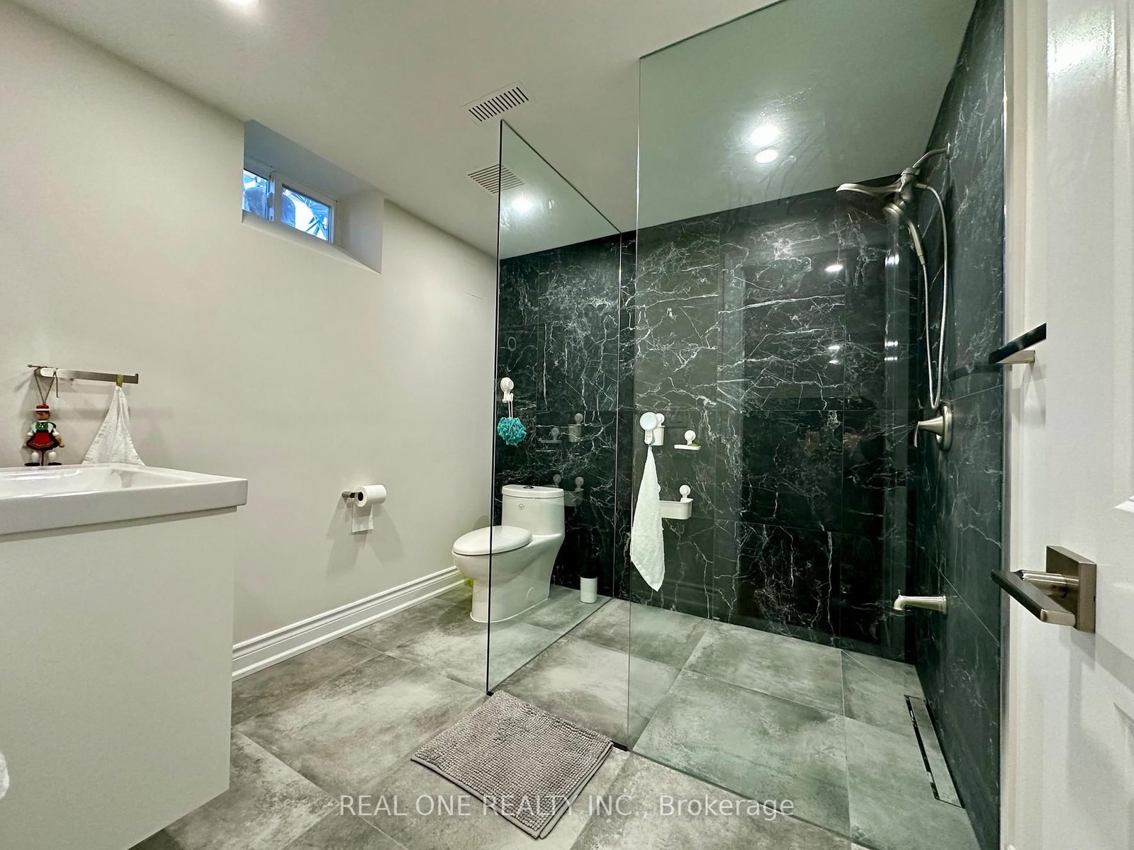 Detached House for sale at 81 Bilbermar Drive, Richmond Hill, Ontario, L4S 1B9 - Devonsleigh - MLS: N12986244