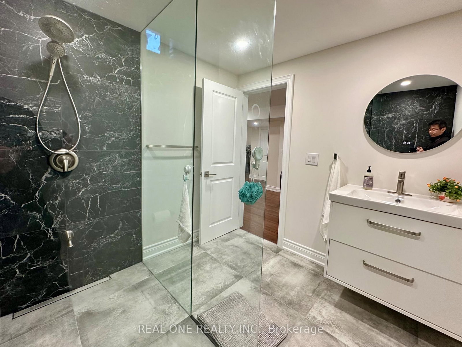 Detached House for sale at 81 Bilbermar Drive, Richmond Hill, Ontario, L4S 1B9 - Devonsleigh - MLS: N12986244