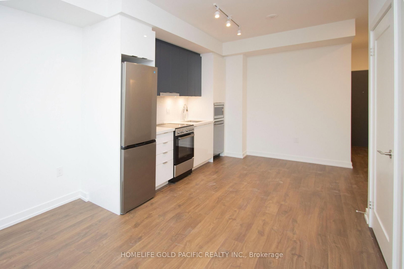 9763 Markham Road, Unit 2201 - Photo 6