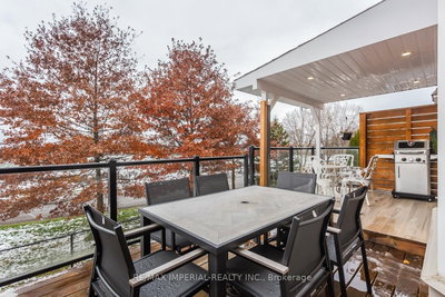 85 Maple Ridge Crescent E • Markham, ON photo 9