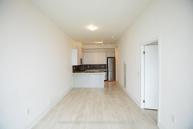 527 - 2908 Highway 7 Rd, Vaughan, L4K 0K5 | Image 3