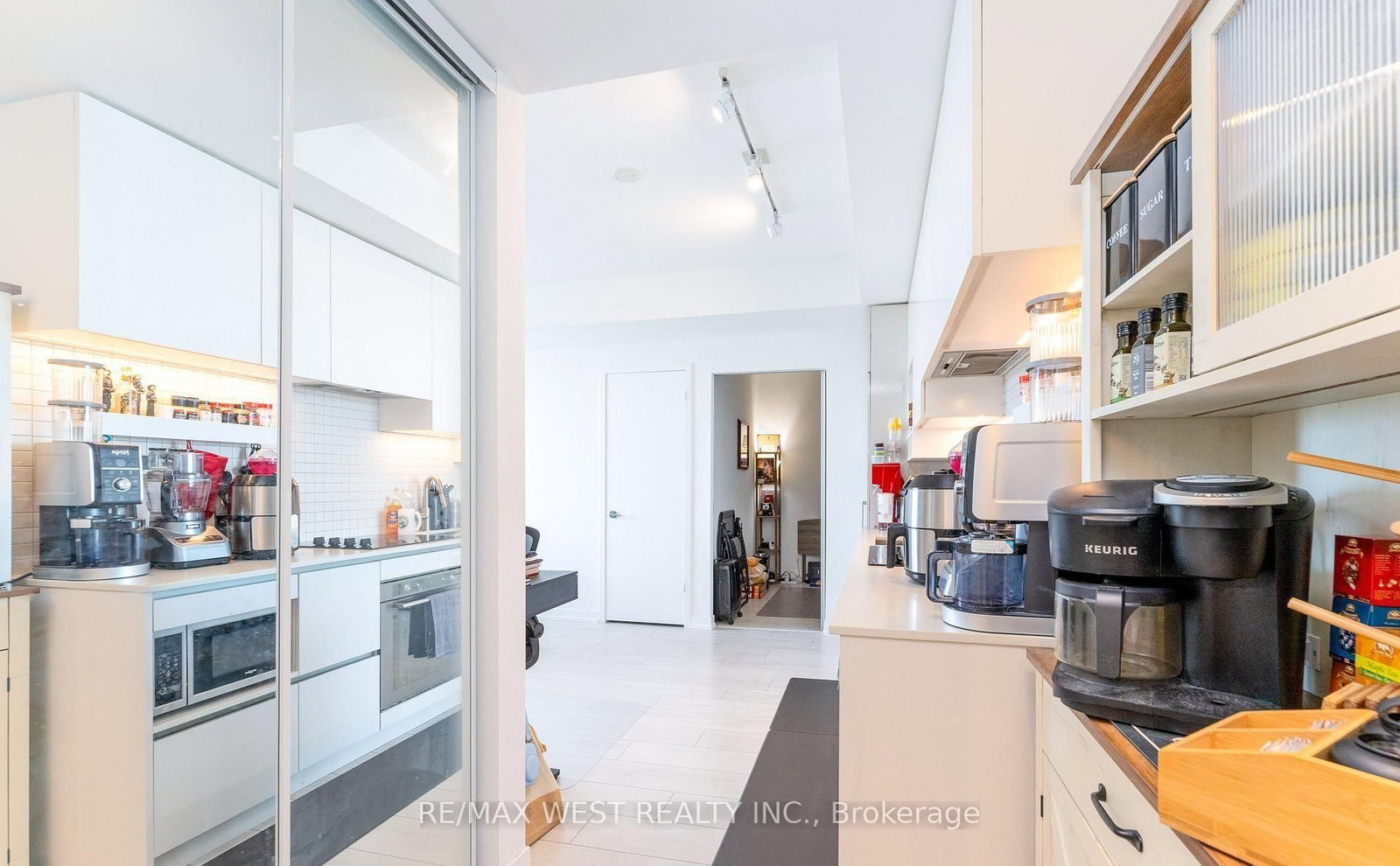 898 Portage Parkway, Unit 3212 - Photo 8