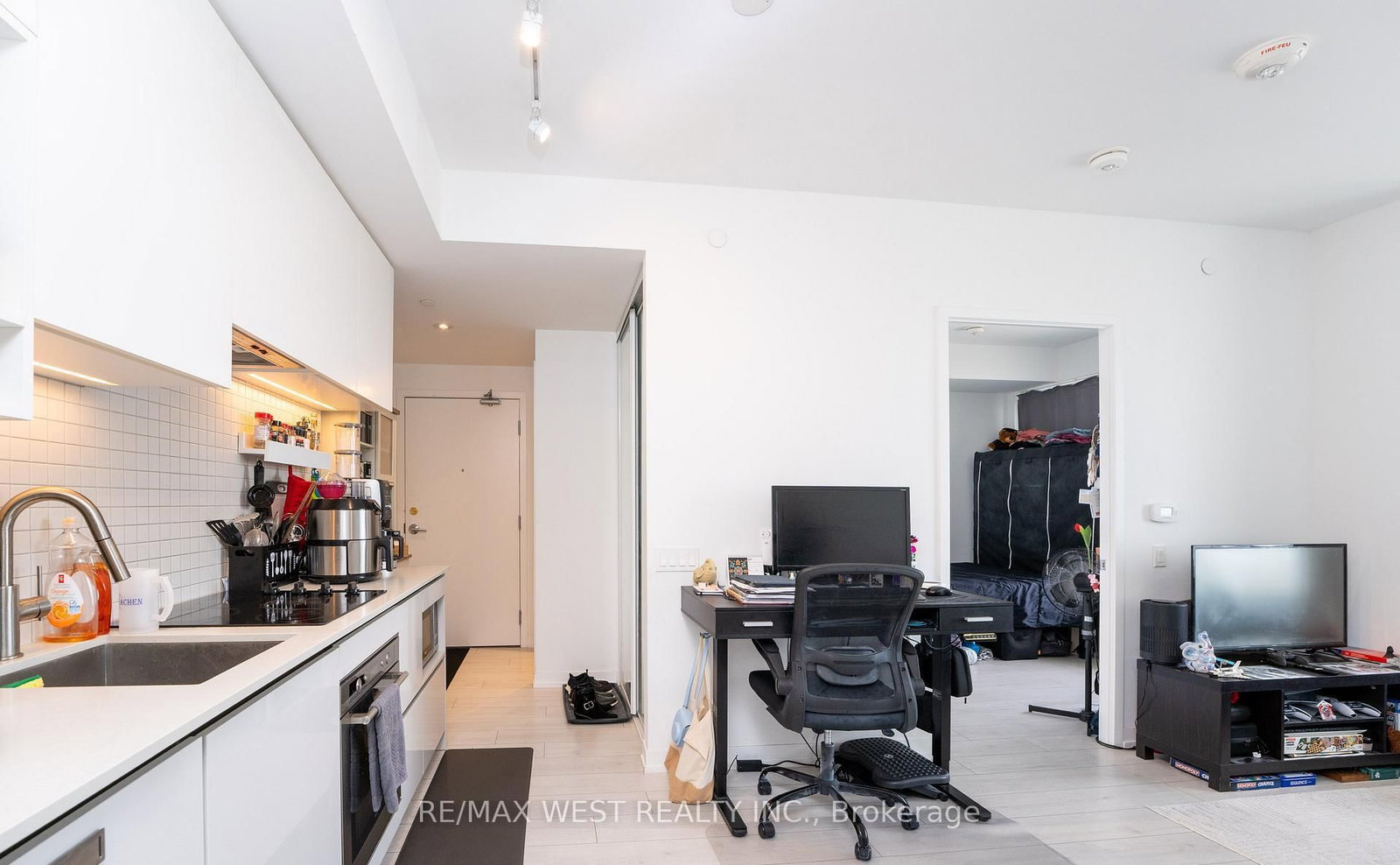 898 Portage Parkway, Unit 3212 - Photo 9