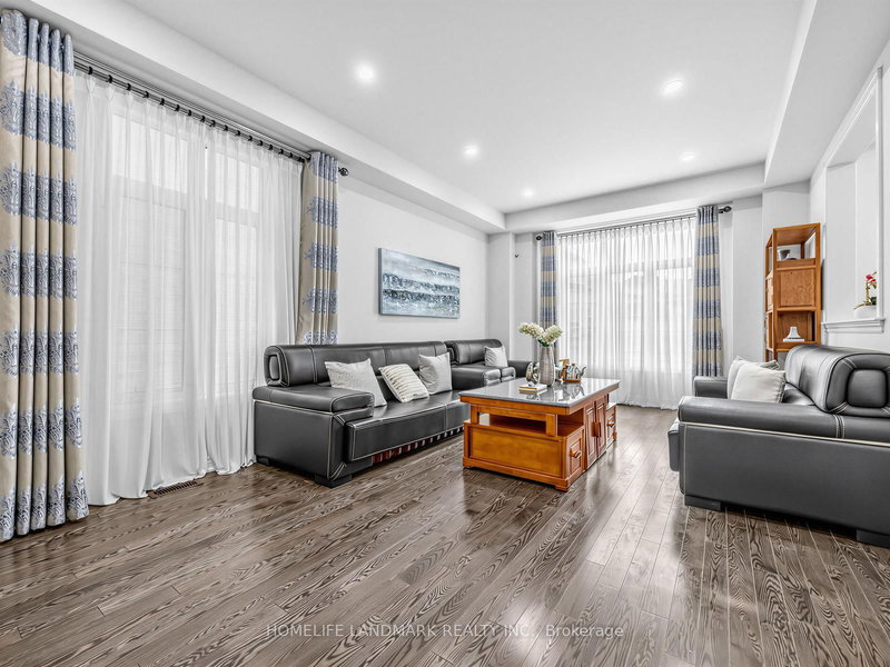 25 Gordon Landon Dr, Markham, L6B 0X9 | Image 2