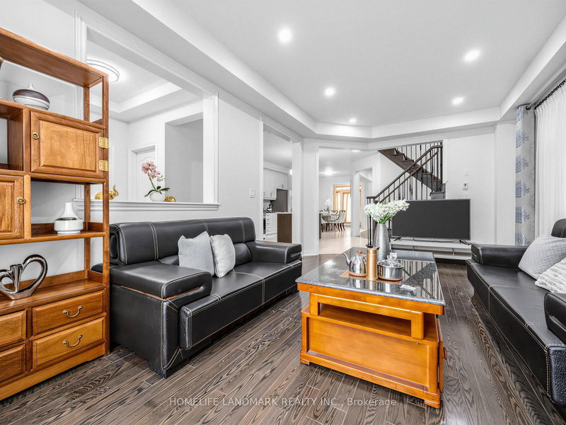 25 Gordon Landon Dr, Markham, L6B 0X9 | Image 3