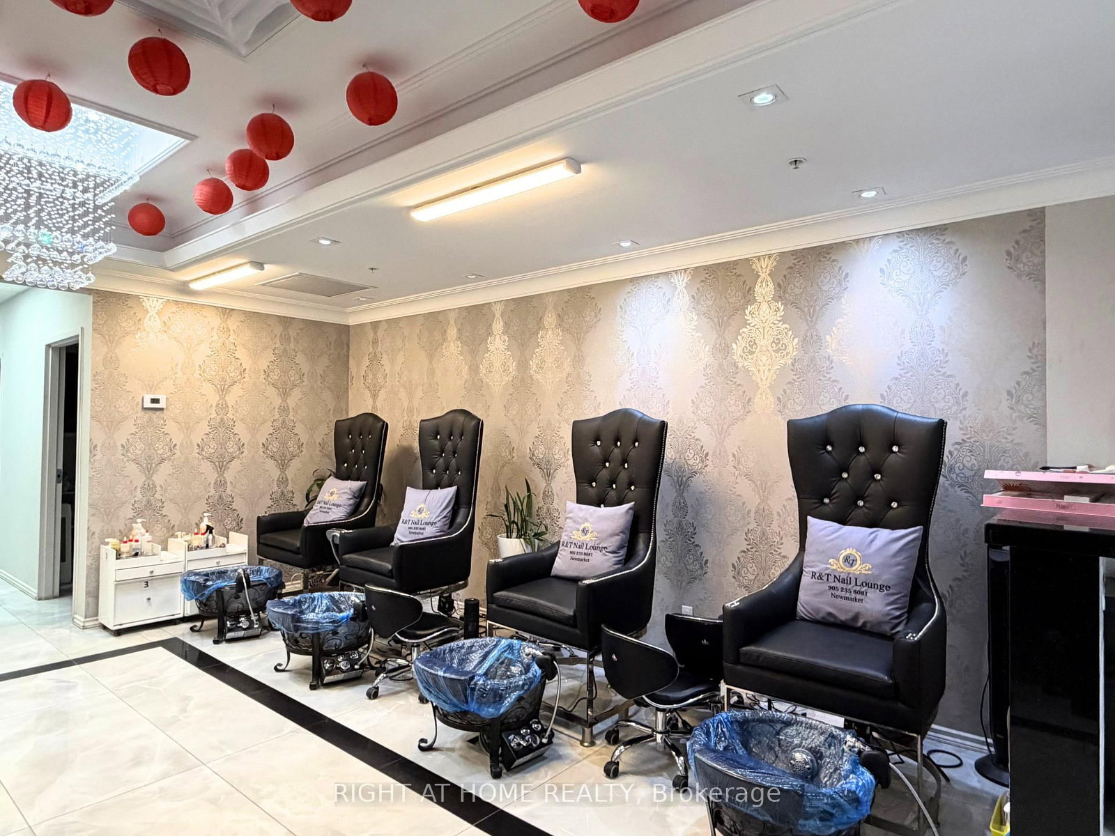 54 Davis Drive, Unit B - Photo 8