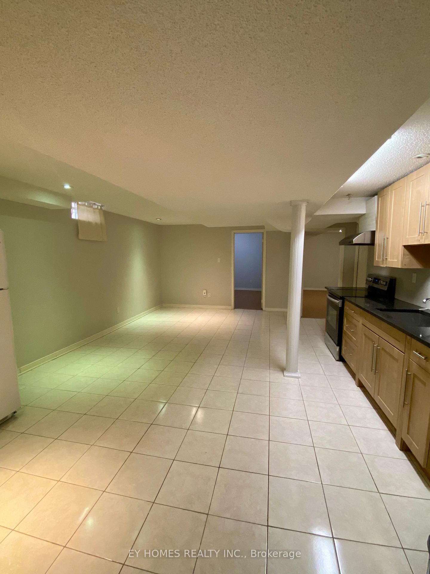 29 Constantia Street, Unit Basement - Photo 2