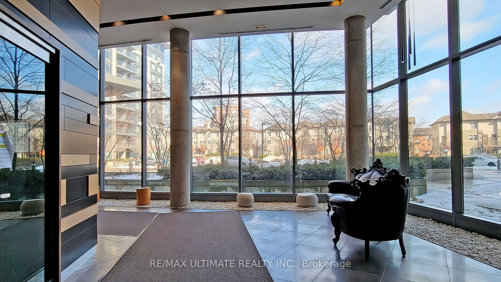273 SOUTH PARK Road • #718 • Markham, ON photo 2
