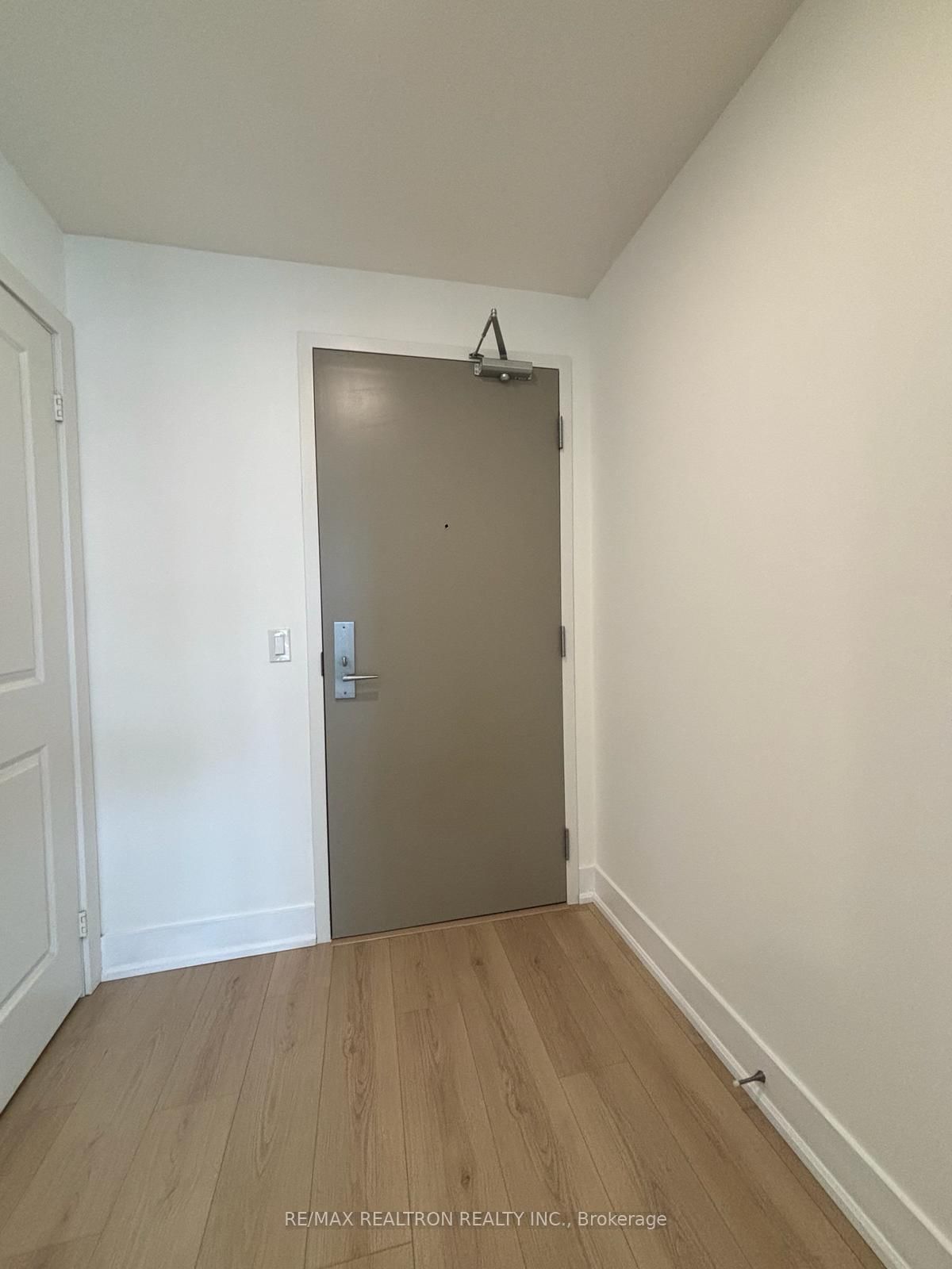 180 Enterprise Boulevard, Unit 901 - Photo 11