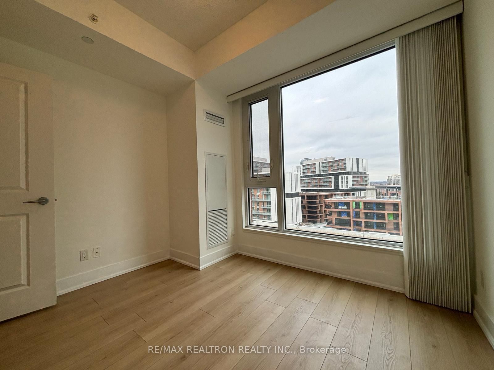 180 Enterprise Boulevard, Unit 901 - Photo 7