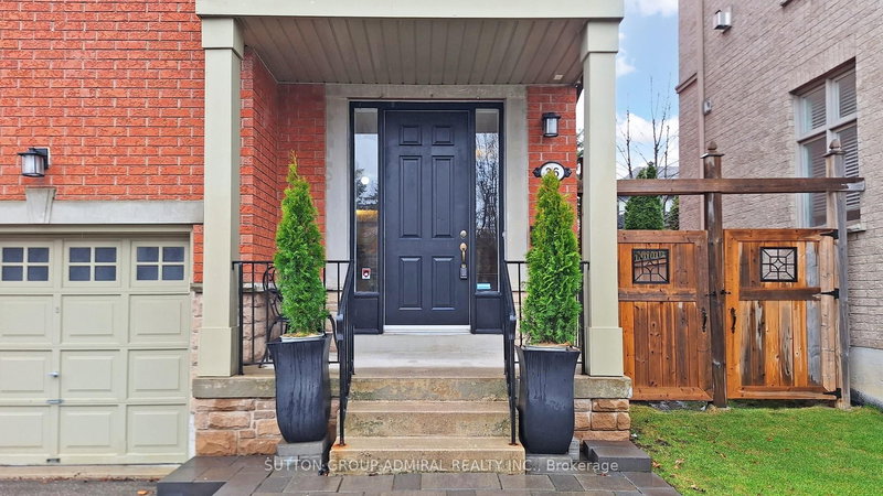 36 Helen St, Vaughan, L4L 3S3 | Image 2