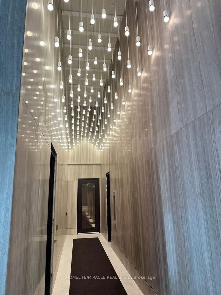 225 Commerce Street, Unit 1611 - Photo 14