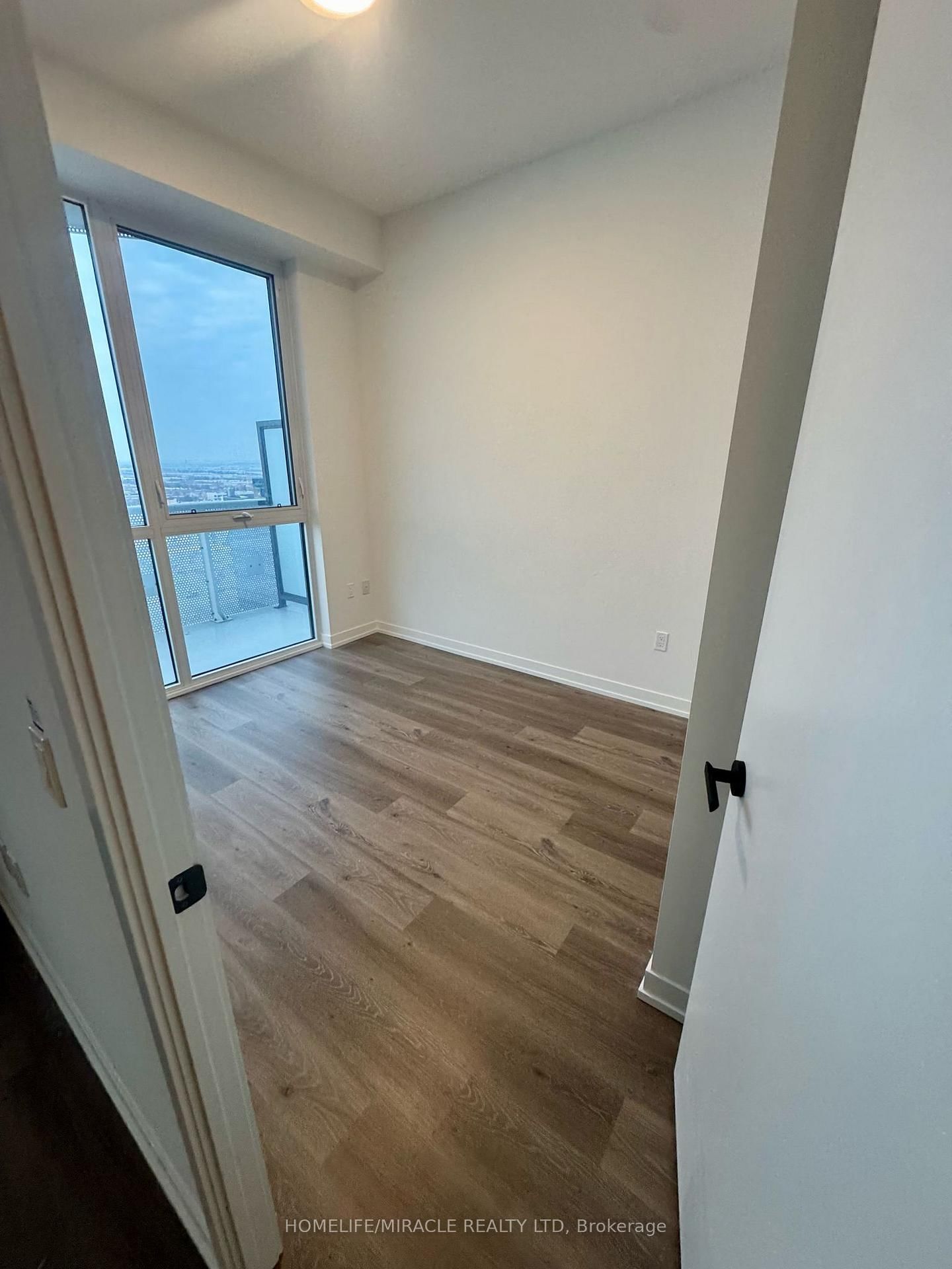 225 Commerce Street, Unit 1611 - Photo 29