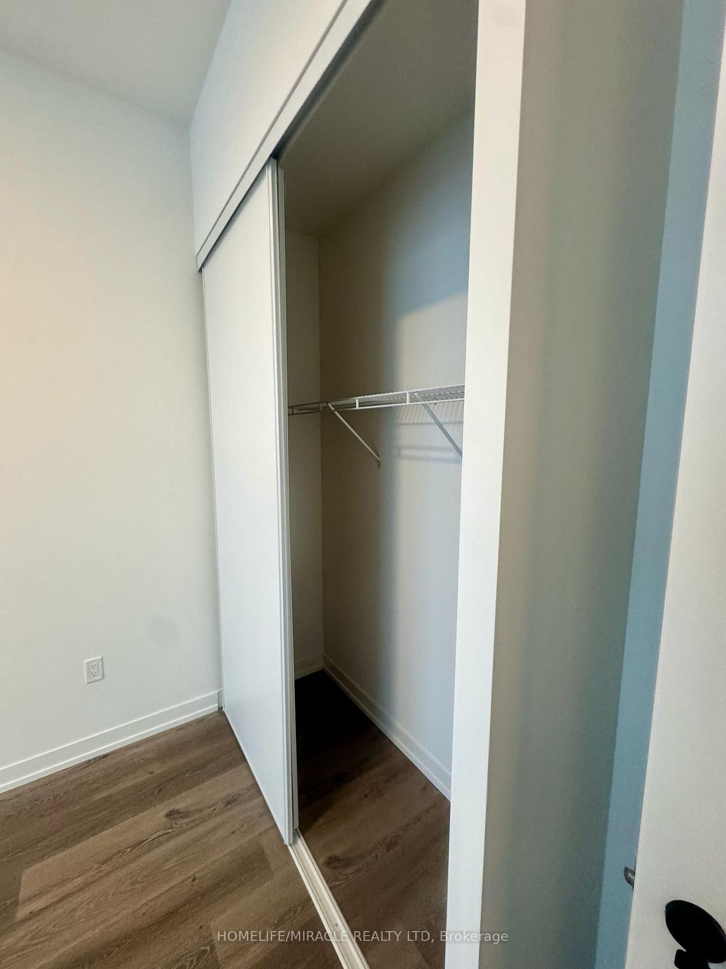 225 Commerce Street, Unit 1611 - Photo 31