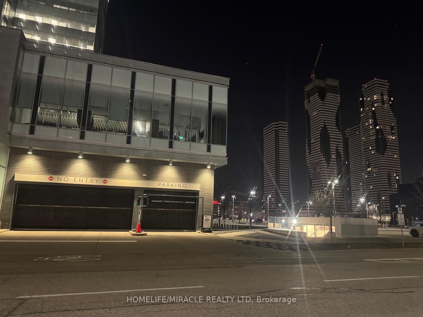 225 Commerce Street, Unit 1611 - Photo 49