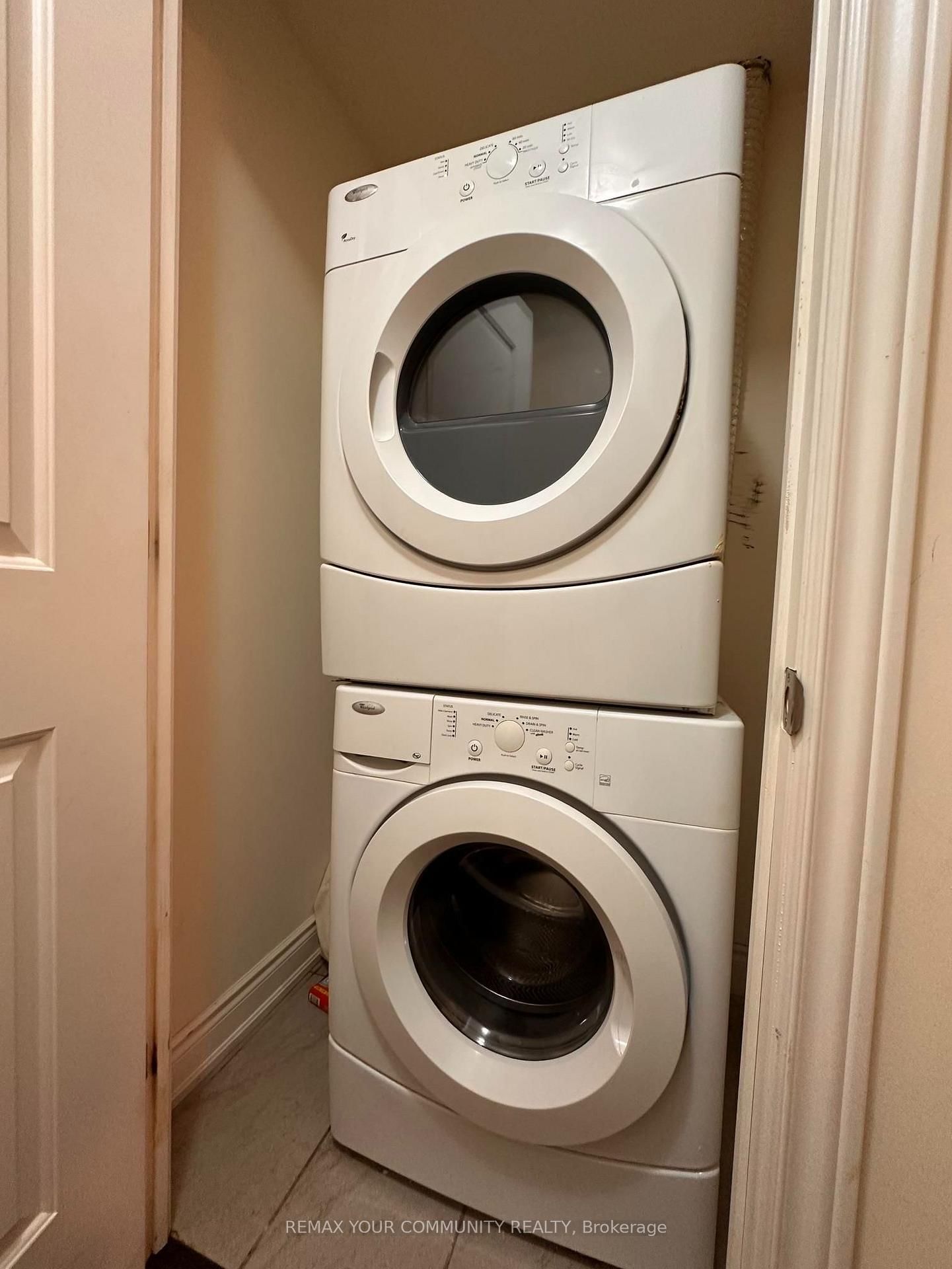 9088 Yonge Street, Unit 501 - Photo 16