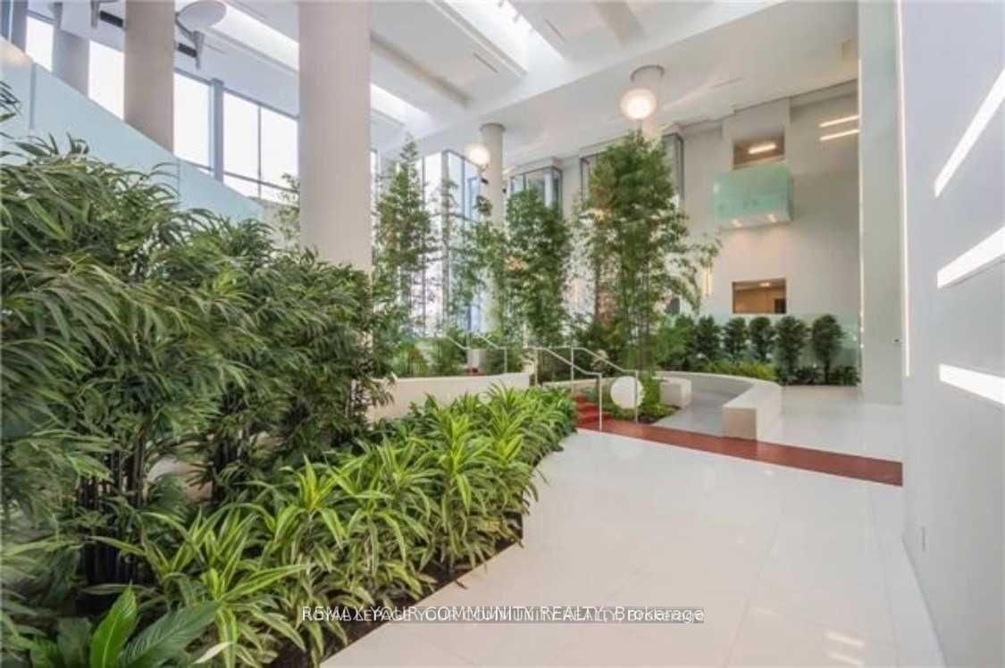 9088 Yonge Street, Unit 501 - Photo 22