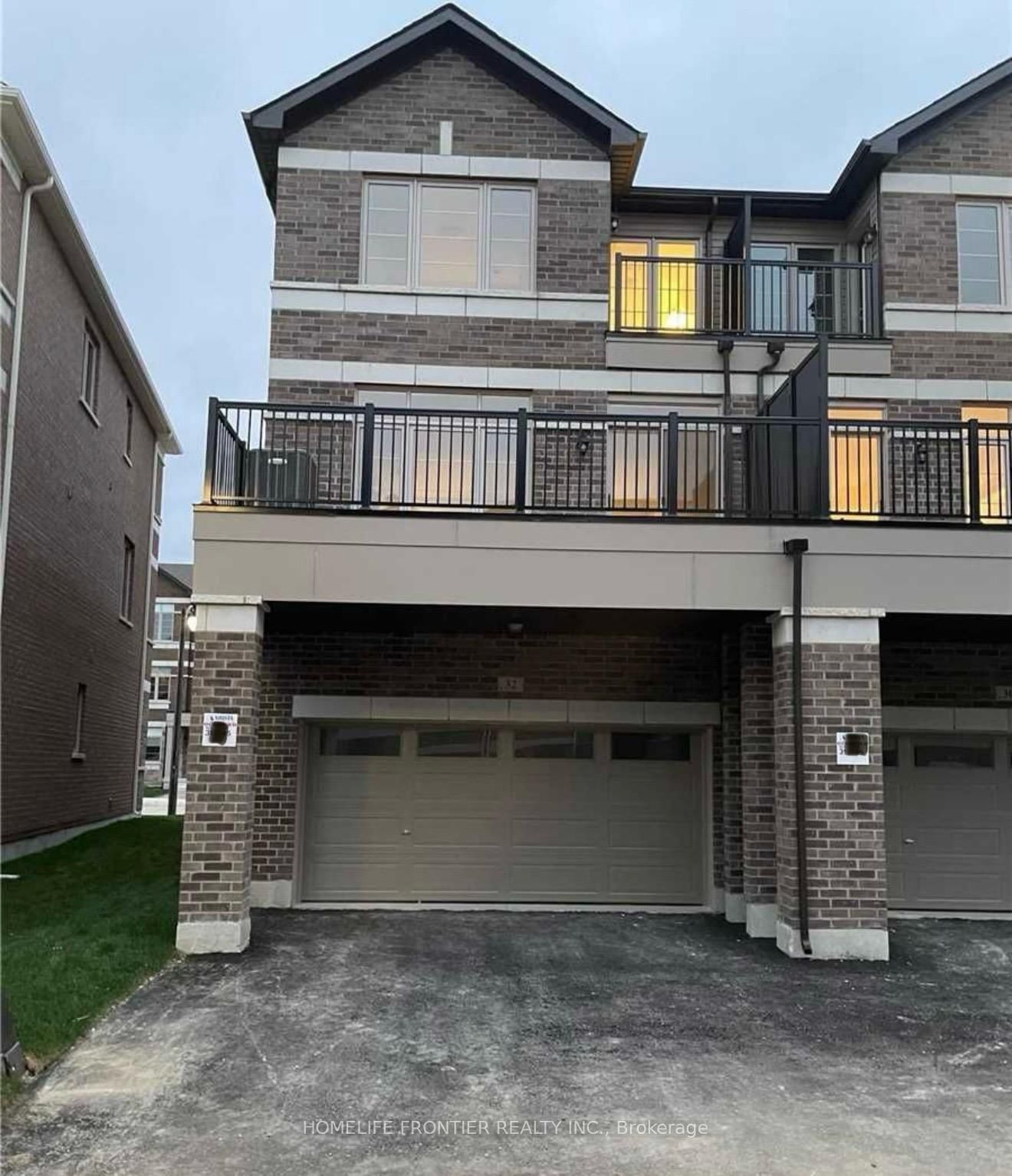 Townhouse for sale at 33 Floyd Ford Way, Markham, Ontario, L6B 1R2 - Cedar Grove - MLS: N12987194