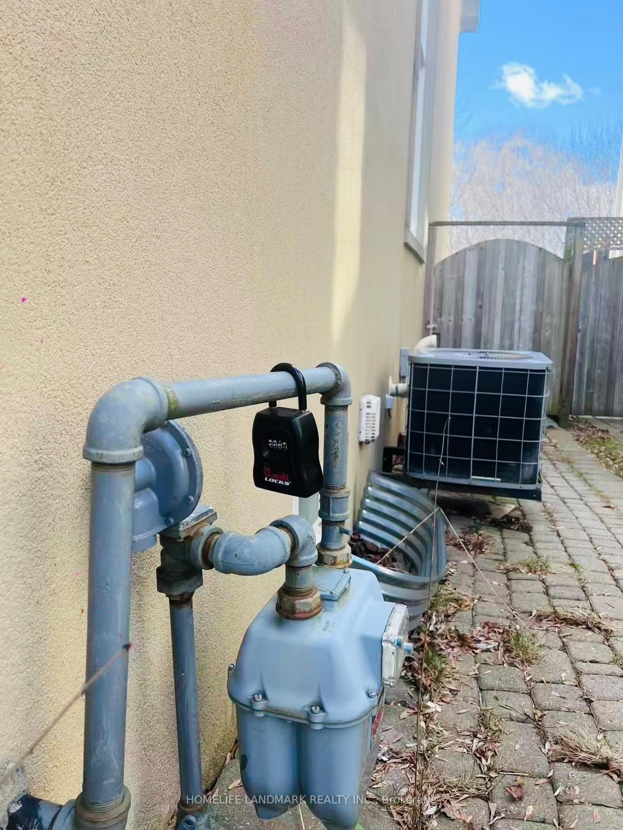 44 Romance (Main Floor) Drive - Photo 2