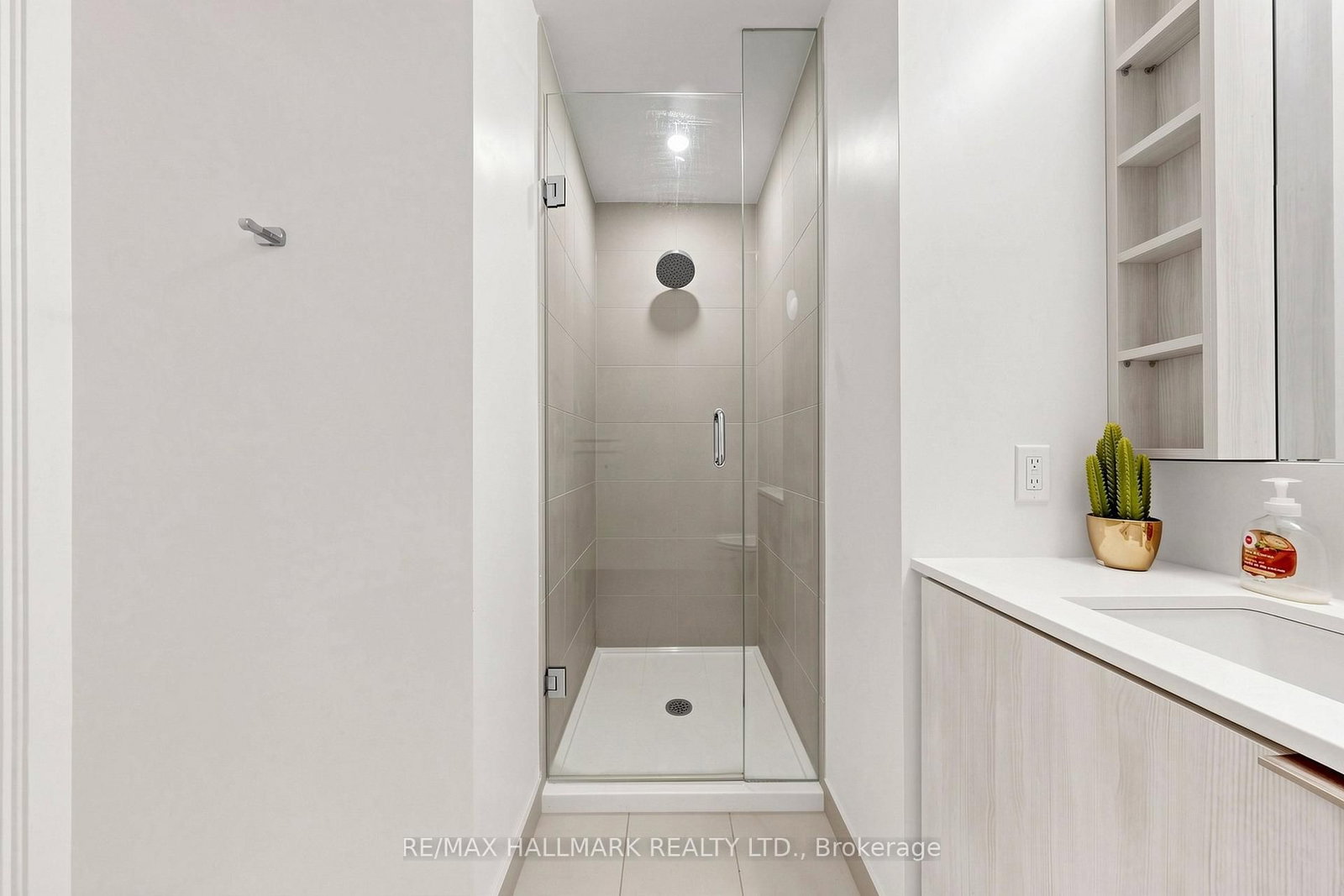 1000 Portage Parkway N, Unit 3302 - Photo 23