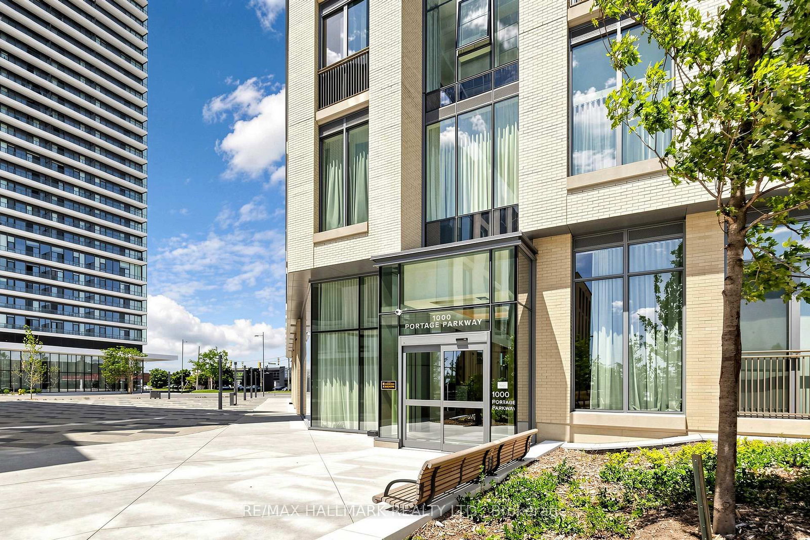 1000 Portage Parkway N, Unit 3302 - Photo 3