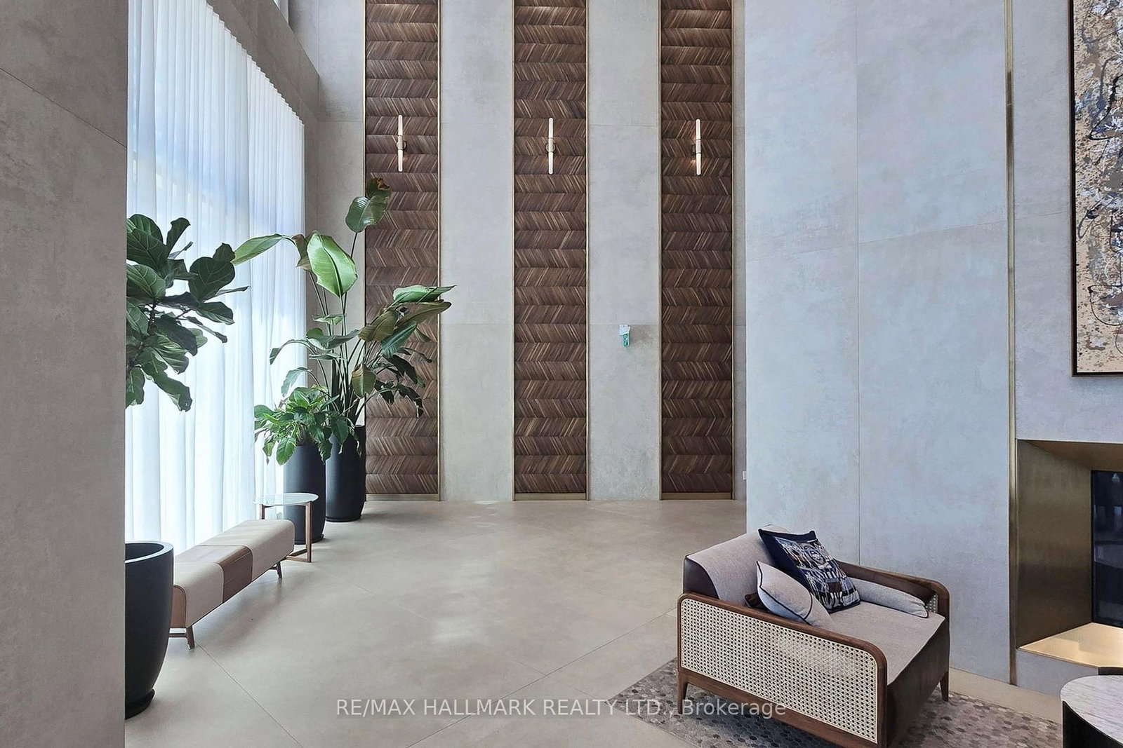 1000 Portage Parkway N, Unit 3302 - Photo 4