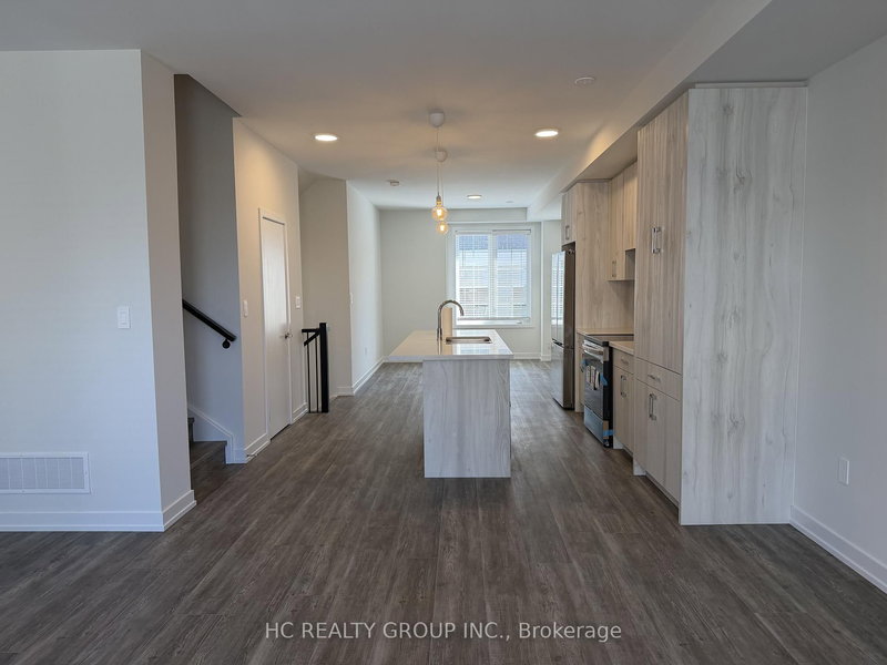 home for lease on 27 Agnes Lane