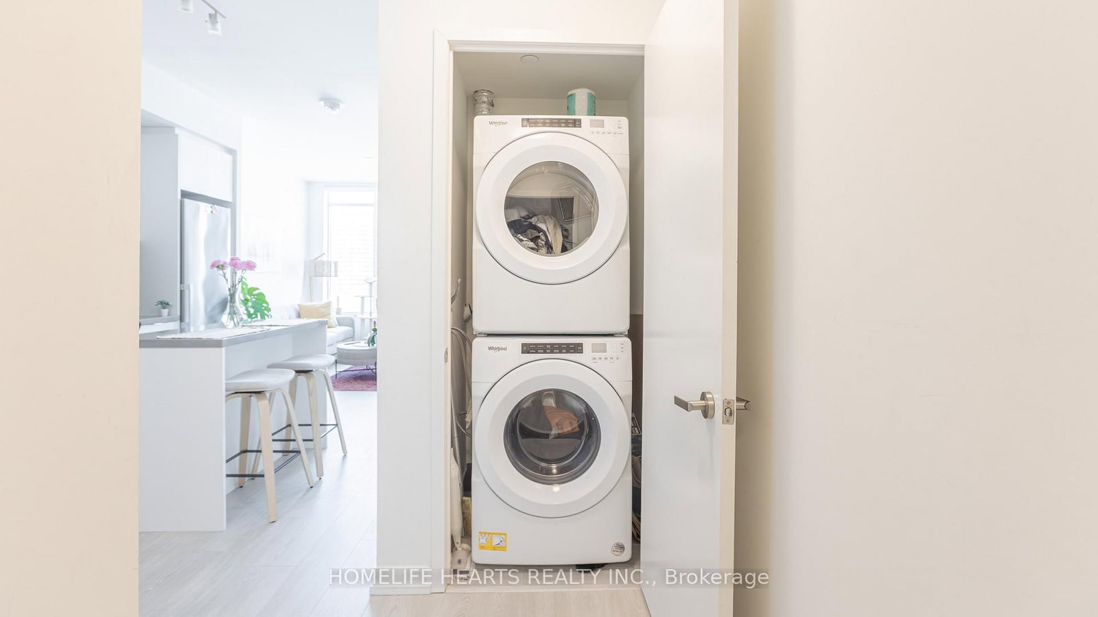 8868 Yonge Street, Unit 818 - Photo 18