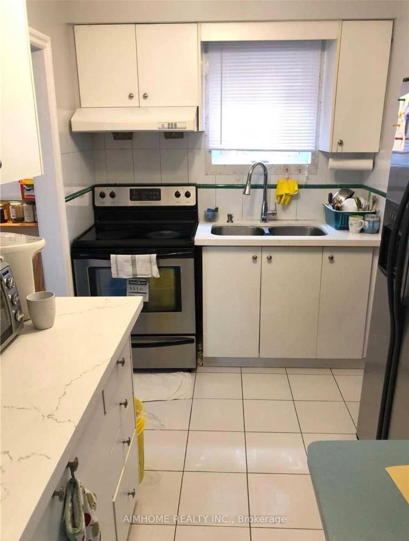 27 Miley Dr S, Markham, L3R 4V1 | Image 2