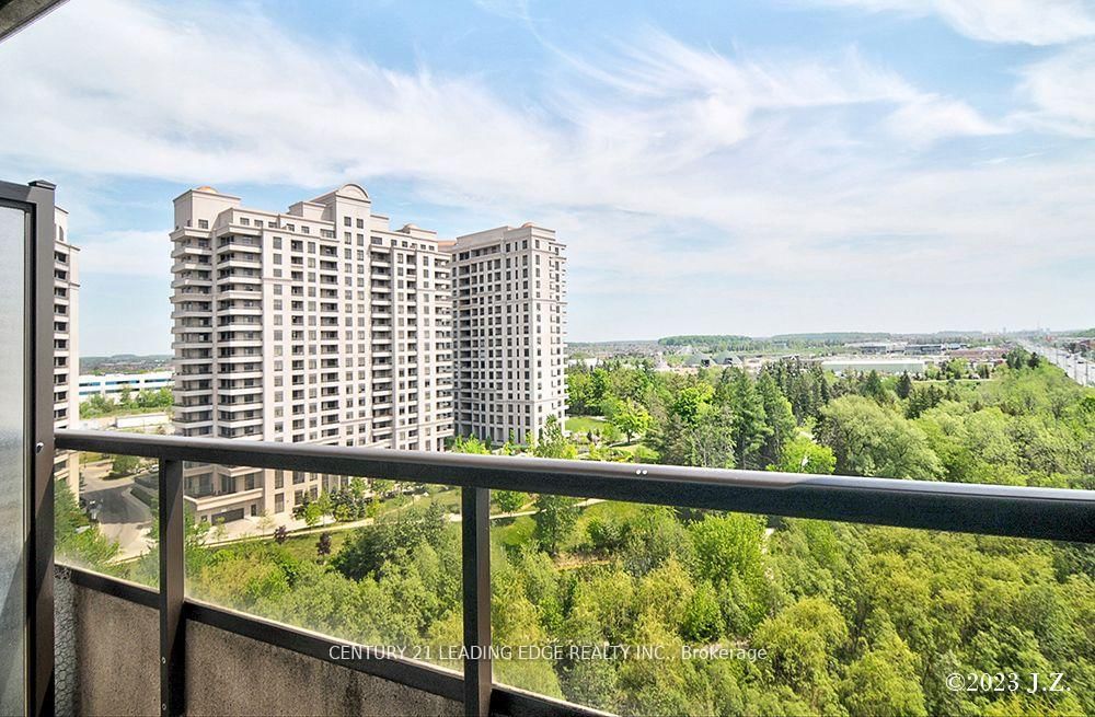 9225 Jane Street, Unit 911 - Photo 22