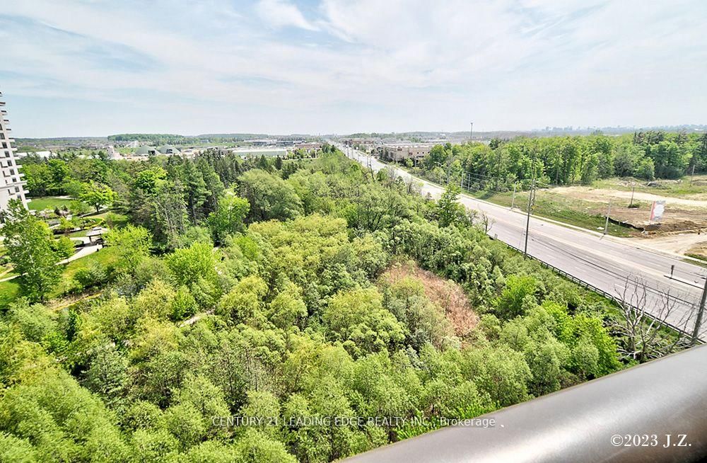 9225 Jane Street, Unit 911 - Photo 23