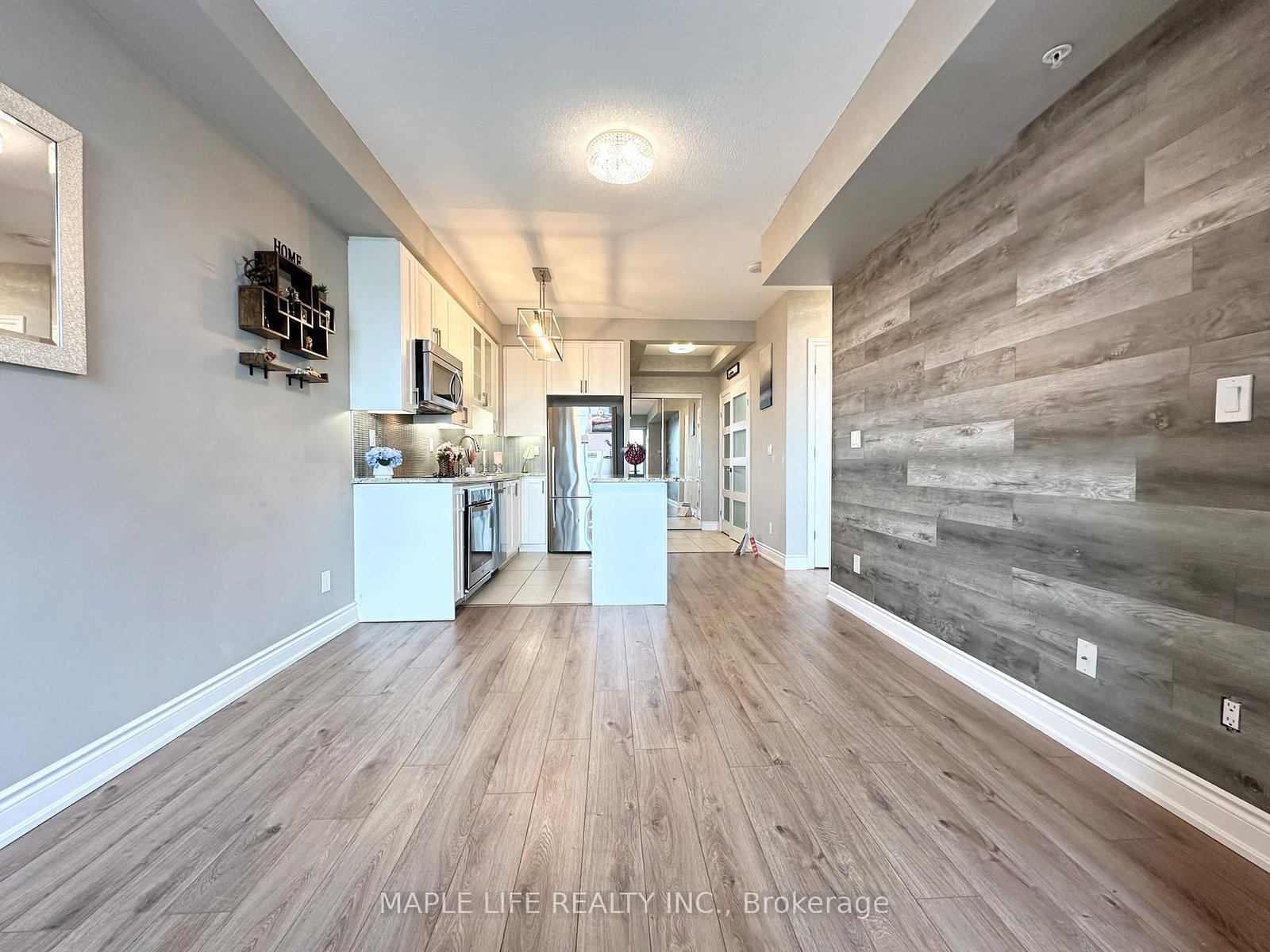 9090 Yonge Street, Unit 307 - Photo 17