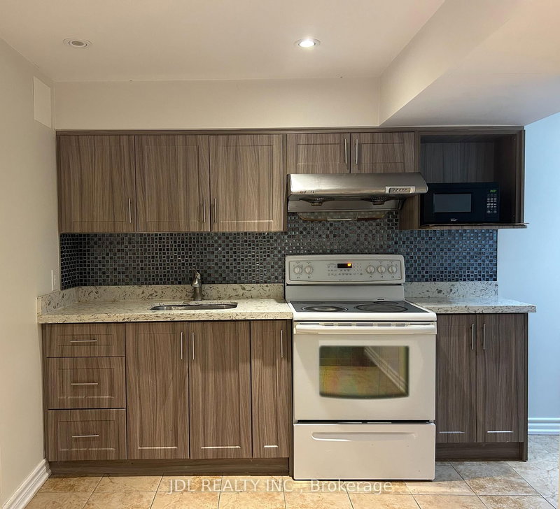 Basement - 36 Bendamere Cres Cres, Markham, L3P 6Y1 | Image 2