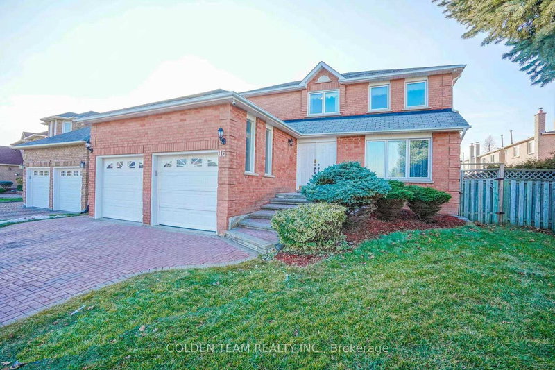 home for lease on main floor-16 Mallory Avenue