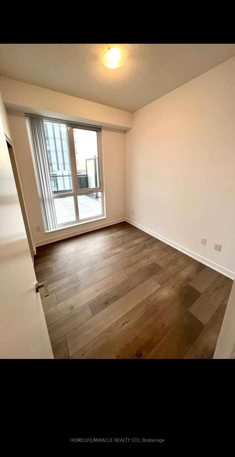 38 Honeycrisp Crescent, Unit 1202 - Photo 7