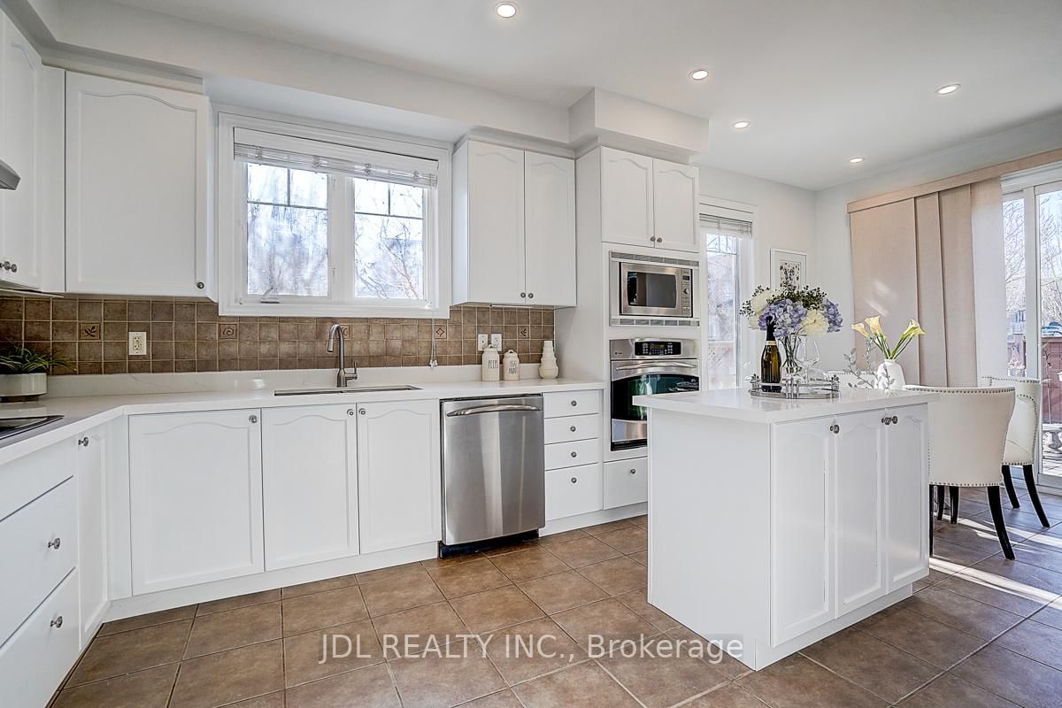 Detached House for sale at 46 Braehead Drive, Richmond Hill, Ontario, L4E 0B3 - Jefferson - MLS: N12988168