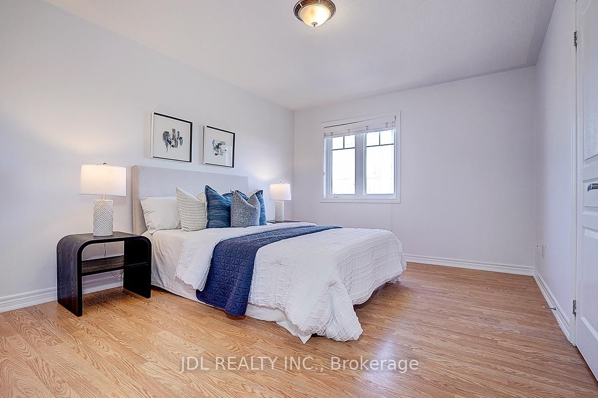 Detached House for sale at 46 Braehead Drive, Richmond Hill, Ontario, L4E 0B3 - Jefferson - MLS: N12988168