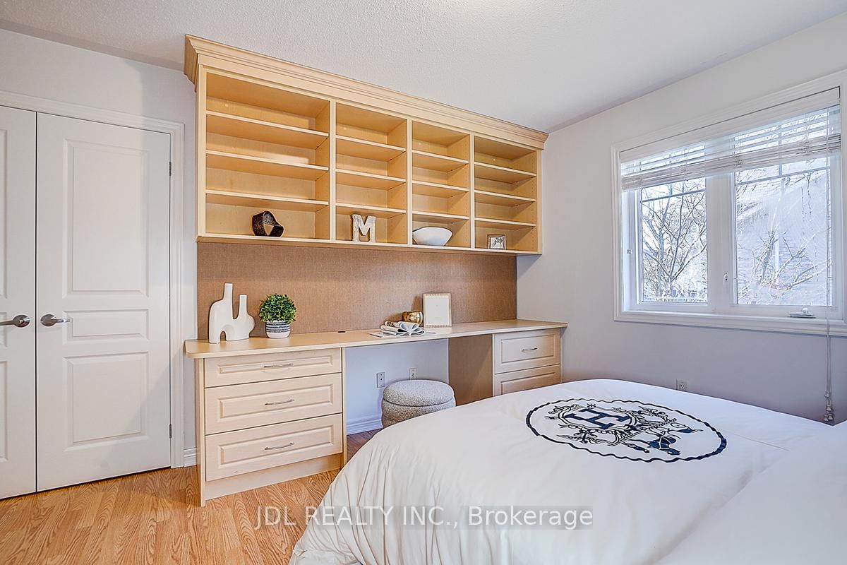 Detached House for sale at 46 Braehead Drive, Richmond Hill, Ontario, L4E 0B3 - Jefferson - MLS: N12988168