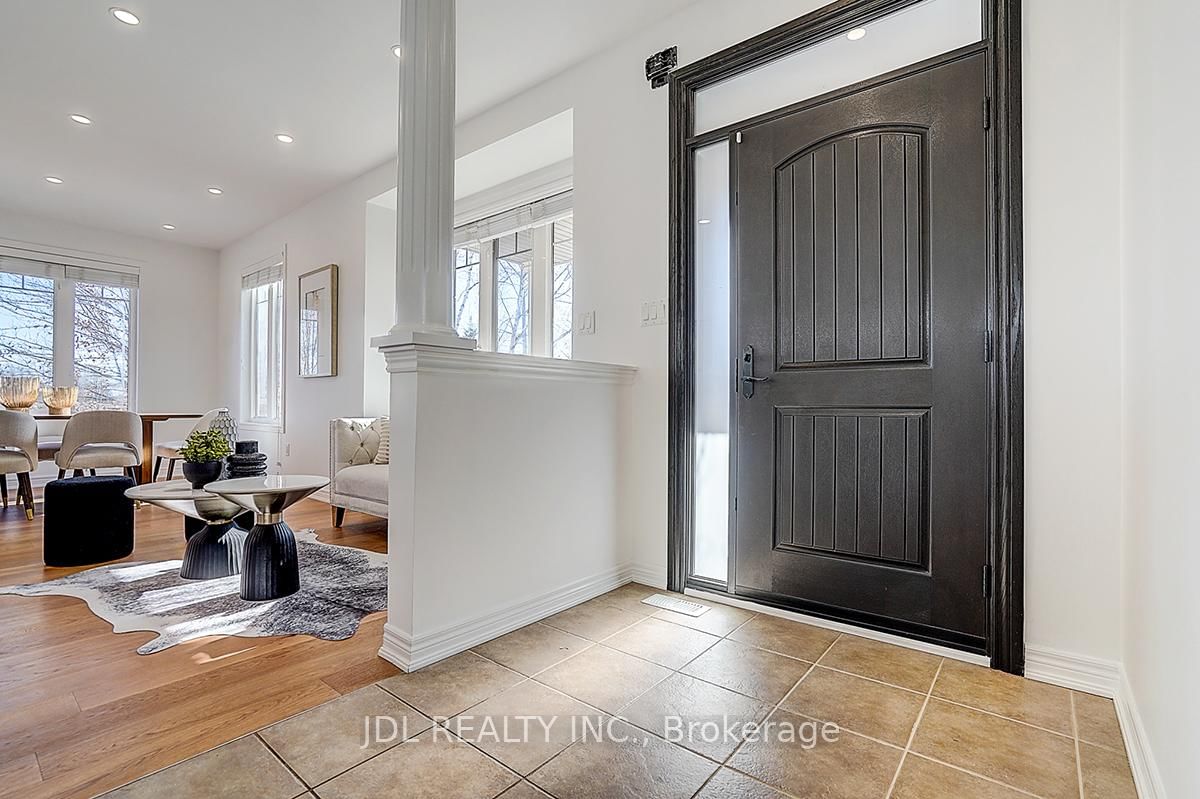 Detached House for sale at 46 Braehead Drive, Richmond Hill, Ontario, L4E 0B3 - Jefferson - MLS: N12988168