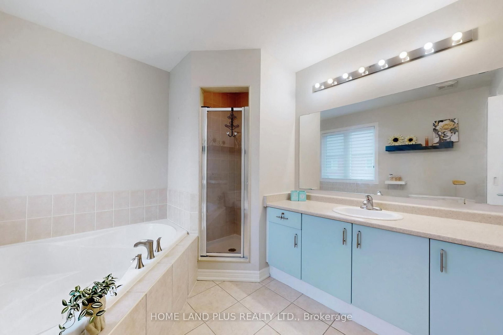 Detached House for sale at 48 Langhorst Crescent, Richmond Hill, Ontario, L4E 0A9 - Jefferson - MLS: N12988180