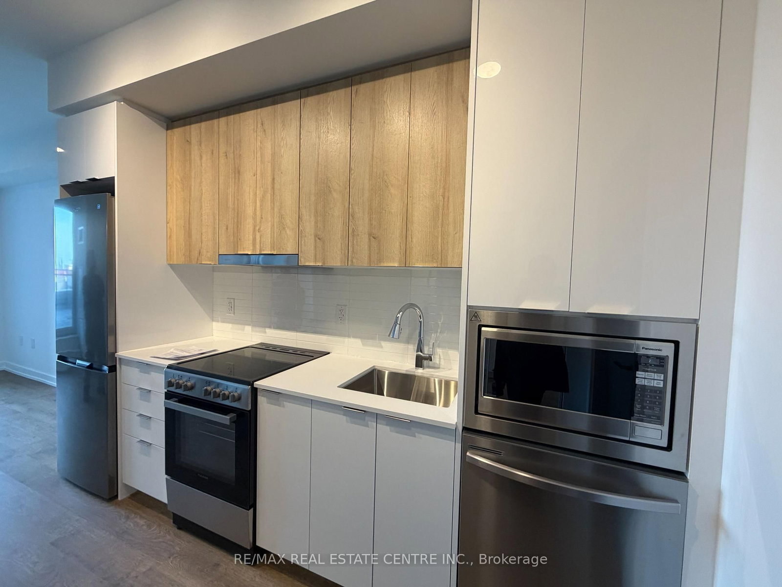 9763 Markham Road, Unit 209 - Photo 10