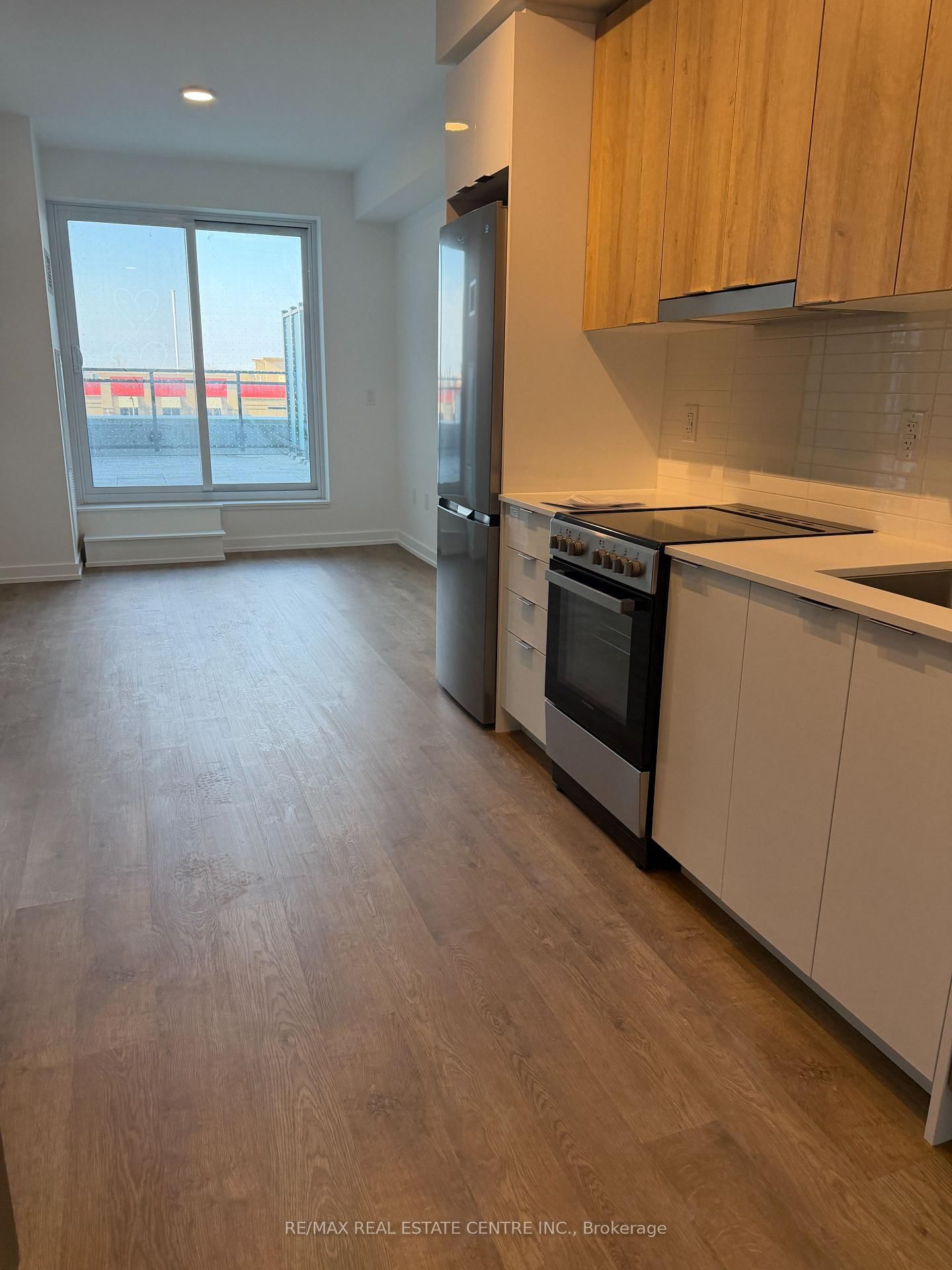 9763 Markham Road, Unit 209 - Photo 2