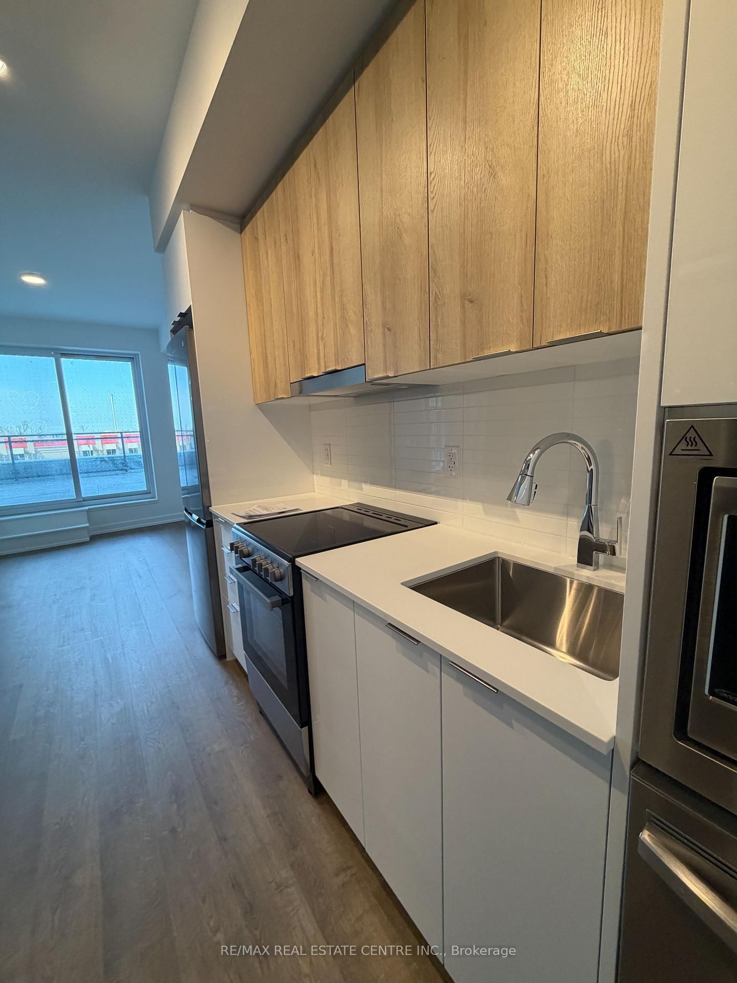 9763 Markham Road, Unit 209 - Photo 4