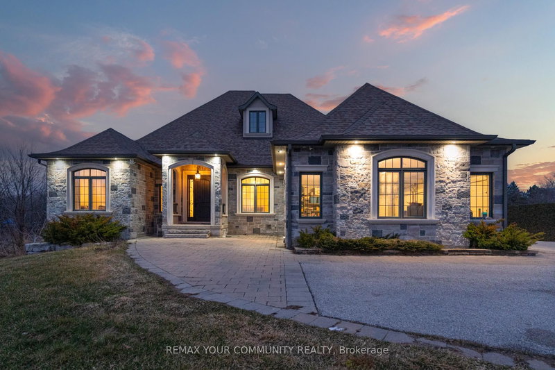 20111 Bathurst St E, East Gwillimbury, Ontario