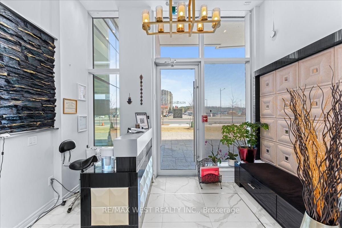 9610 Yonge Street, Unit A8 - Photo 14