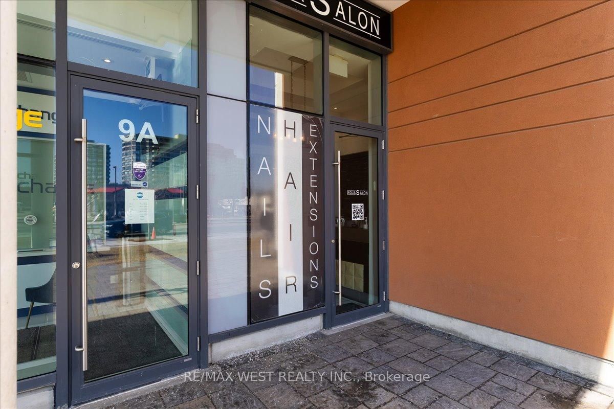 9610 Yonge Street, Unit A8 - Photo 24