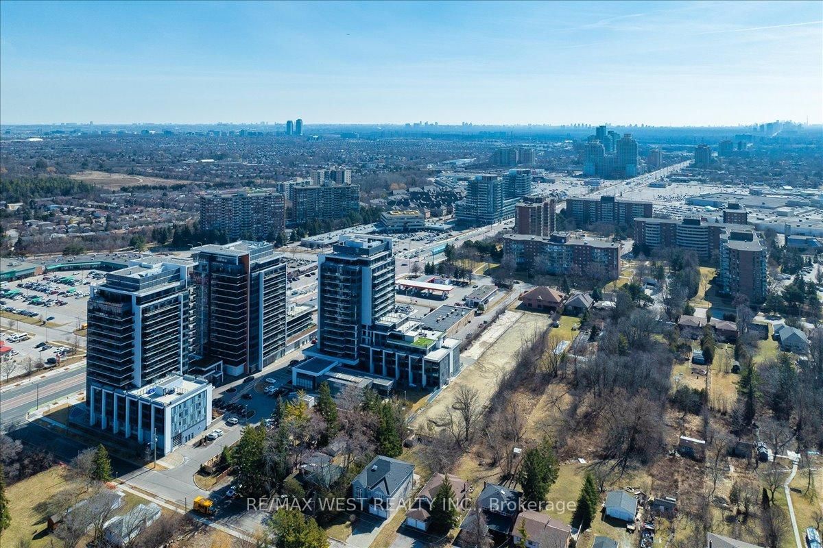 9610 Yonge Street, Unit A8 - Photo 30