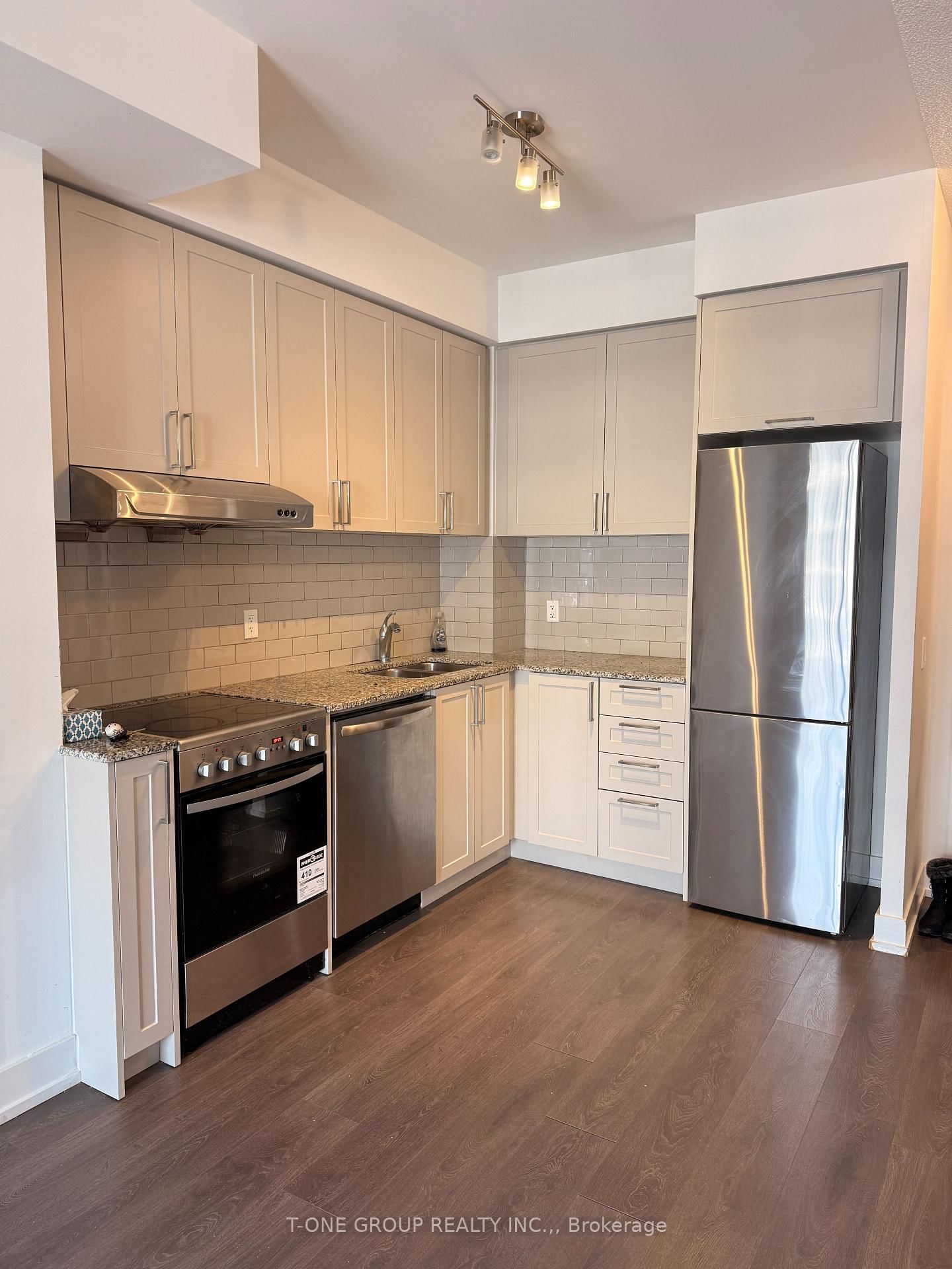 278 Buchanan Dr 605E - Photo 6