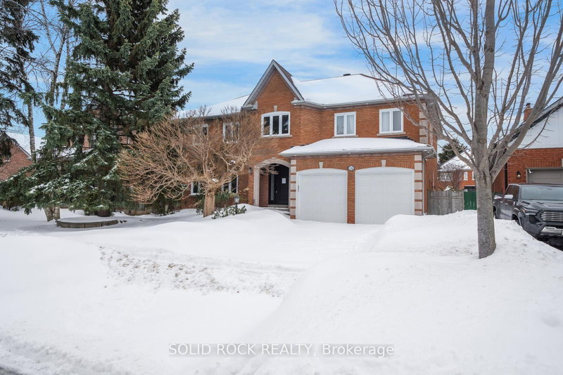 2A Chiltern Hill, Richmond Hill, L4B 3B9 | Image 2